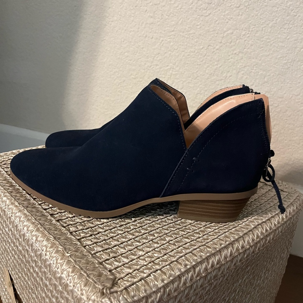 Reaction Kenneth Cole Blue Ankle Booties